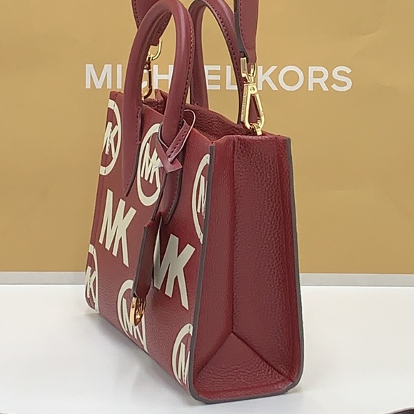MICHAEL KORS
Mirella Small Logo Embossed Pebbled Leath
Crossbody Bag
DARK CHERRY - Picture 11 of 16